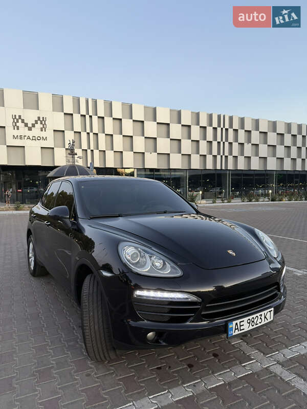 Позашляховик / Кросовер Porsche Cayenne 2012 в Одесі