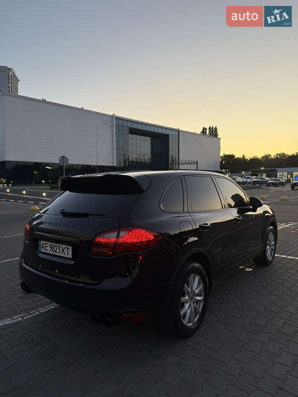 Позашляховик / Кросовер Porsche Cayenne 2012 в Одесі