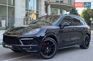Позашляховик / Кросовер Porsche Cayenne 2012 в Києві