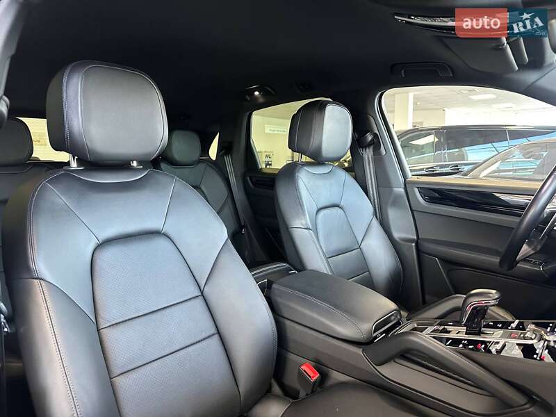 Внедорожник / Кроссовер Porsche Cayenne 2022 в Киеве