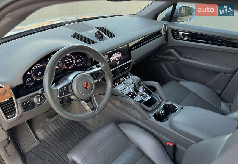 Внедорожник / Кроссовер Porsche Cayenne 2018 в Одессе фото 22 Внедорожник / Кроссовер Porsche Cayenne 2018 в Одессе