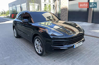 Внедорожник / Кроссовер Porsche Cayenne 2019 в 