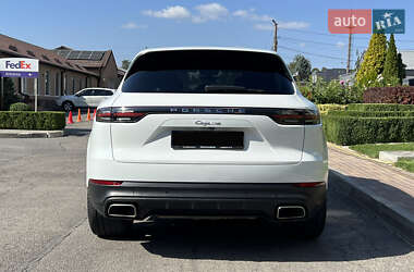 Внедорожник / Кроссовер Porsche Cayenne 2019 в 