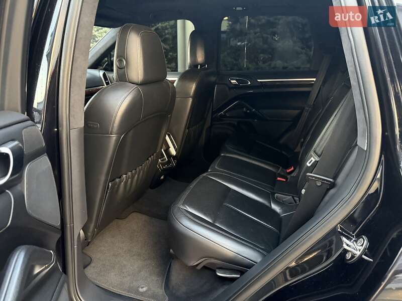 Внедорожник / Кроссовер Porsche Cayenne 2010 в Львове фото 24 Внедорожник / Кроссовер Porsche Cayenne 2010 в Львове