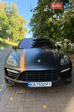 Внедорожник / Кроссовер Porsche Cayenne 2010 в 