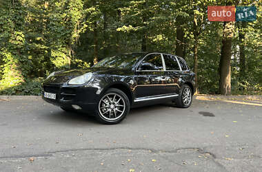 Внедорожник / Кроссовер Porsche Cayenne 2004 в 