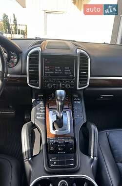 Позашляховик / Кросовер Porsche Cayenne 2013 в Полтаві