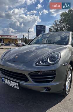 Внедорожник / Кроссовер Porsche Cayenne 2013 в 