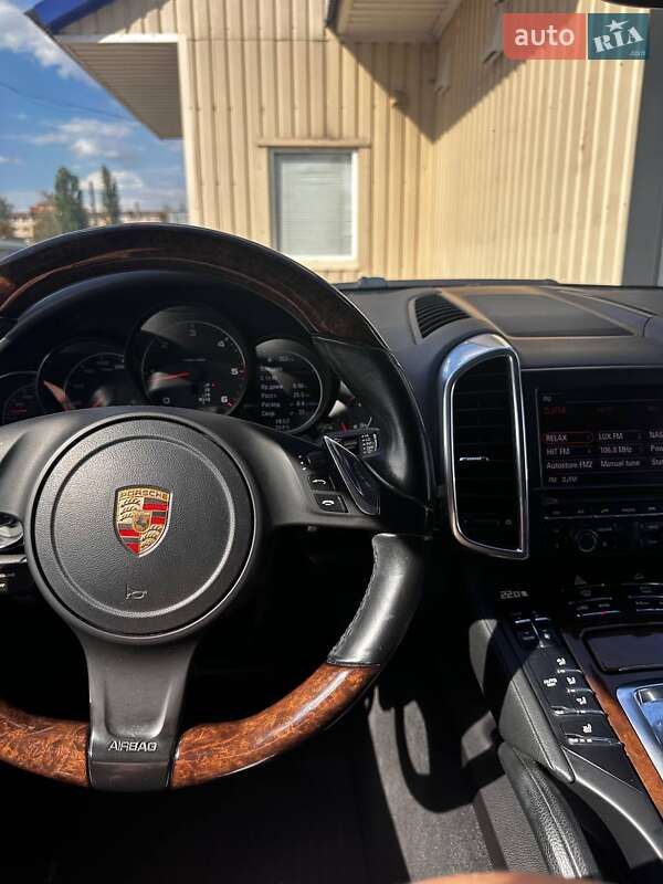 Внедорожник / Кроссовер Porsche Cayenne 2013 в Полтаве фото 14 Внедорожник / Кроссовер Porsche Cayenne 2013 в Полтаве