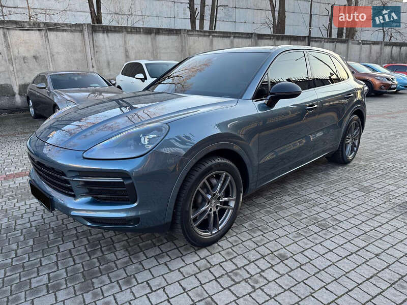 Позашляховик / Кросовер Porsche Cayenne 2018 в Запоріжжі