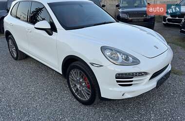 Позашляховик / Кросовер Porsche Cayenne 2014 в 