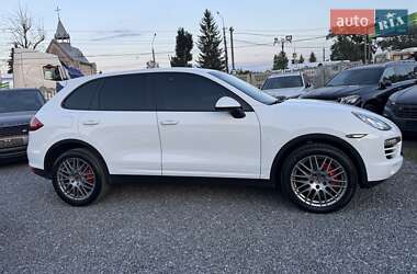 Позашляховик / Кросовер Porsche Cayenne 2014 в 