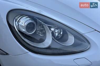 Позашляховик / Кросовер Porsche Cayenne 2014 в 
