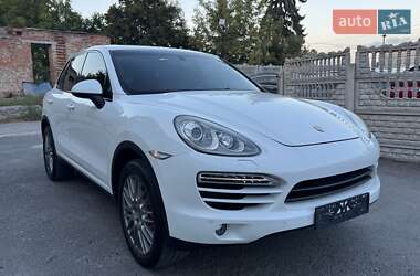 Позашляховик / Кросовер Porsche Cayenne 2014 в 