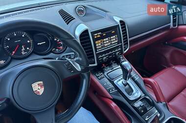 Позашляховик / Кросовер Porsche Cayenne 2014 в 