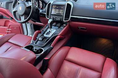 Позашляховик / Кросовер Porsche Cayenne 2014 в 
