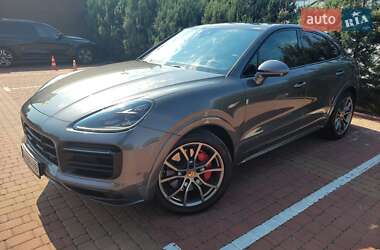 Внедорожник / Кроссовер Porsche Cayenne 2020 в 