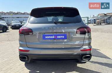 Позашляховик / Кросовер Porsche Cayenne 2017 в 