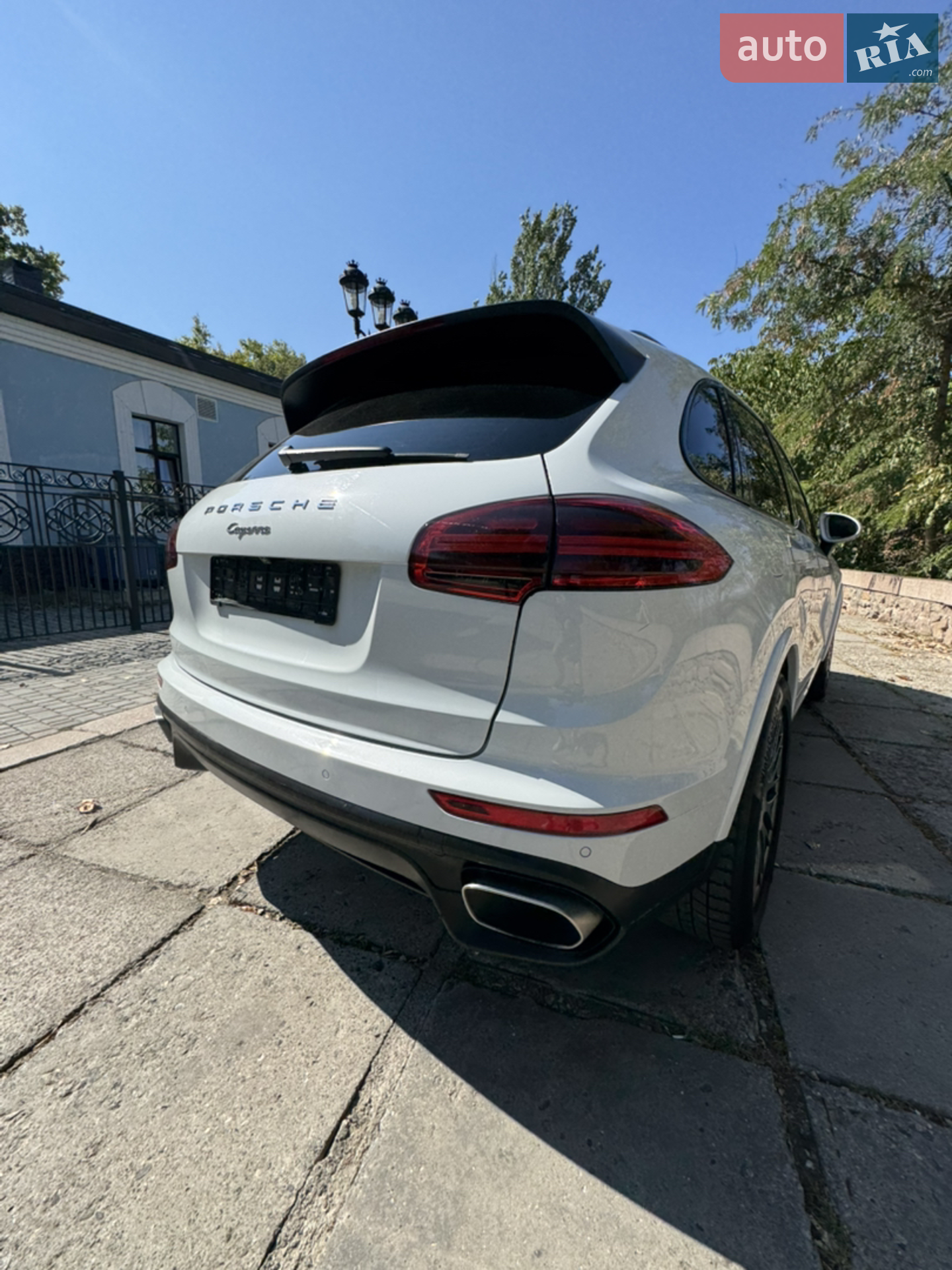 2016 Porsche Cayenne - мініатюра 5