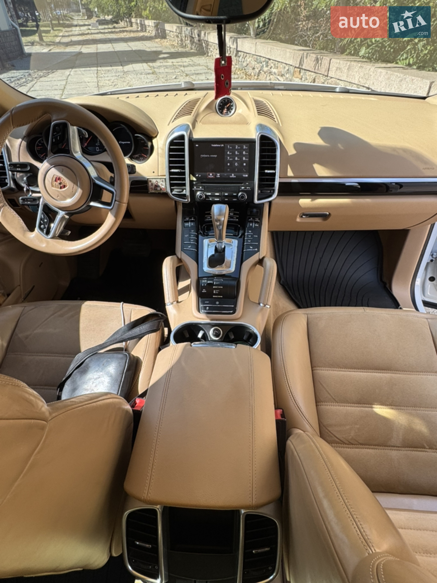 2016 Porsche Cayenne - мініатюра 10