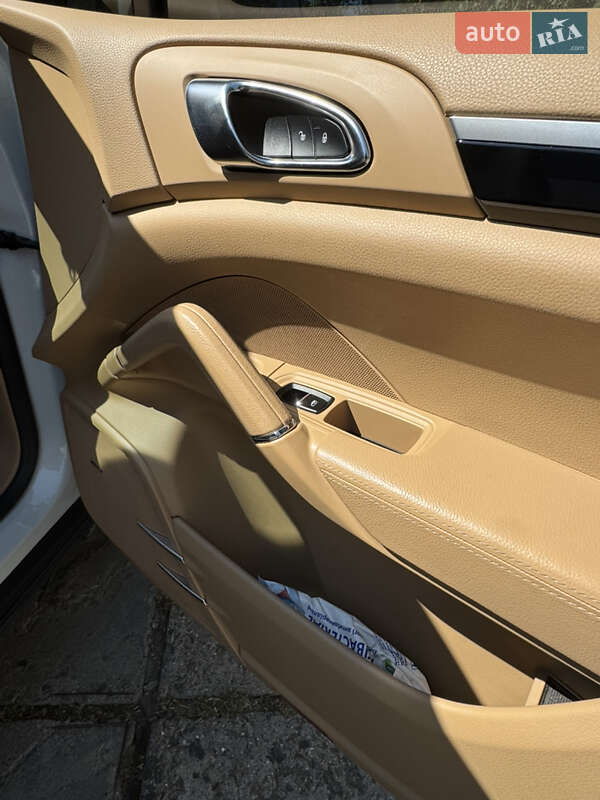 Внедорожник / Кроссовер Porsche Cayenne 2016 в Николаеве фото 16 Внедорожник / Кроссовер Porsche Cayenne 2016 в Николаеве