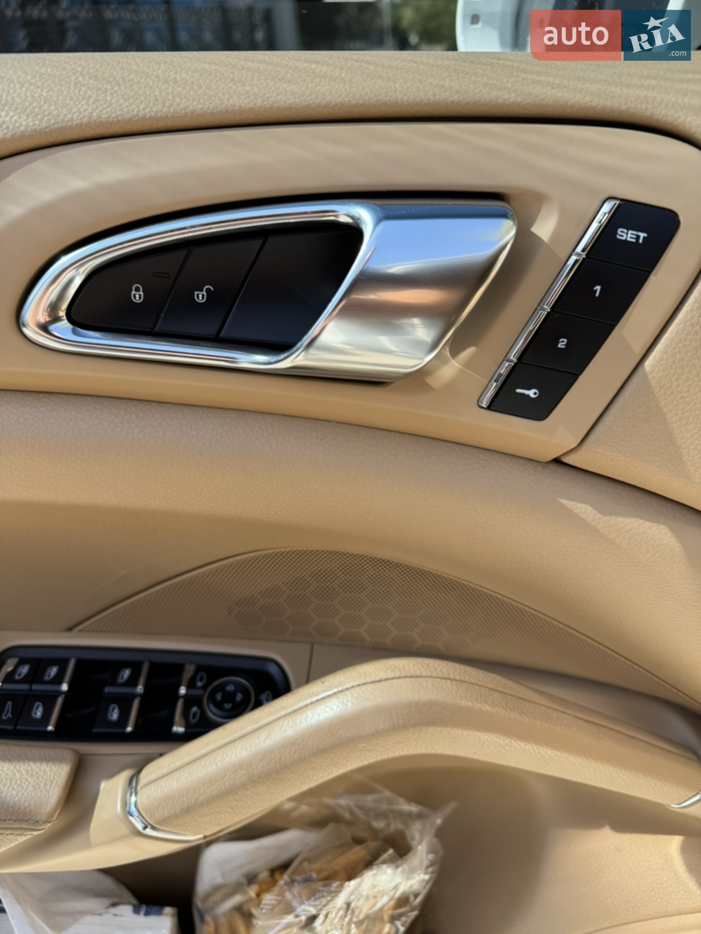 2016 Porsche Cayenne - мініатюра 15
