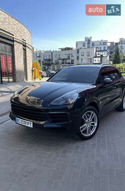 Внедорожник / Кроссовер Porsche Cayenne 2019 в 