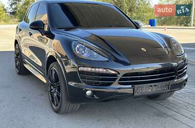 Позашляховик / Кросовер Porsche Cayenne 2014 в 