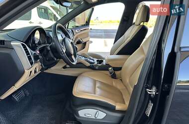 Позашляховик / Кросовер Porsche Cayenne 2014 в 