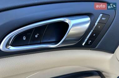 Позашляховик / Кросовер Porsche Cayenne 2014 в 