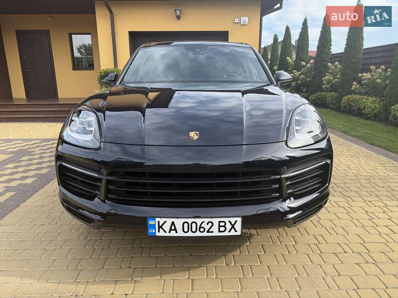 Внедорожник / Кроссовер Porsche Cayenne 2020 в 