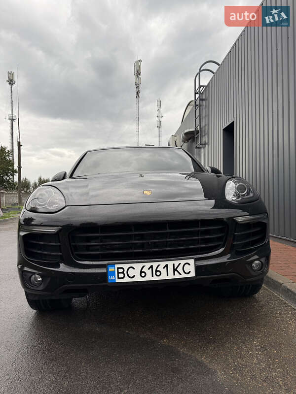 Внедорожник / Кроссовер Porsche Cayenne 2017 в Львове фото 11 Внедорожник / Кроссовер Porsche Cayenne 2017 в Львове