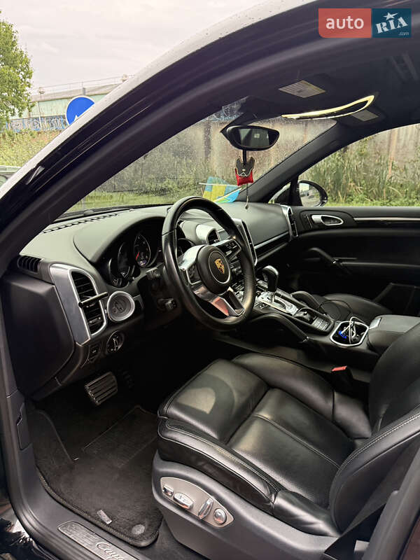 Внедорожник / Кроссовер Porsche Cayenne 2017 в Львове фото 14 Внедорожник / Кроссовер Porsche Cayenne 2017 в Львове