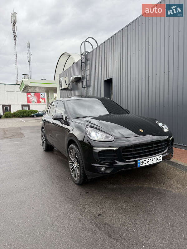 Внедорожник / Кроссовер Porsche Cayenne 2017 в Львове фото 25 Внедорожник / Кроссовер Porsche Cayenne 2017 в Львове