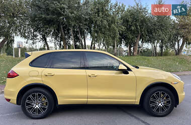 Позашляховик / Кросовер Porsche Cayenne 2010 в 