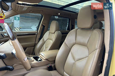 Позашляховик / Кросовер Porsche Cayenne 2010 в 