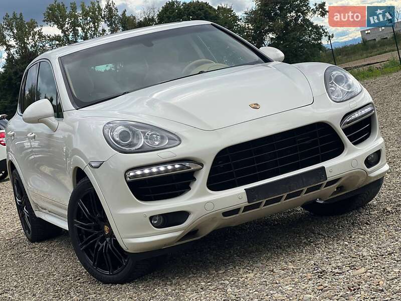 Внедорожник / Кроссовер Porsche Cayenne 2011 в Стрые