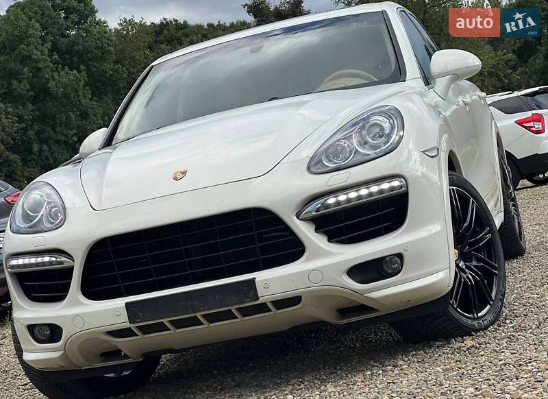 Внедорожник / Кроссовер Porsche Cayenne 2011 в Стрые