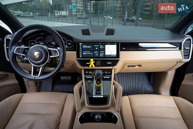 Позашляховик / Кросовер Porsche Cayenne 2019 в Дніпрі