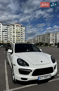 Внедорожник / Кроссовер Porsche Cayenne 2011 в 