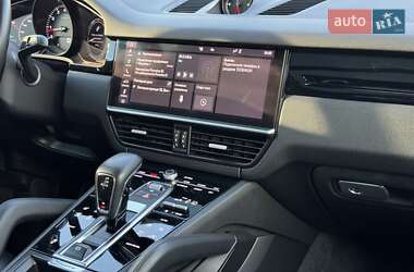 Позашляховик / Кросовер Porsche Cayenne 2020 в 