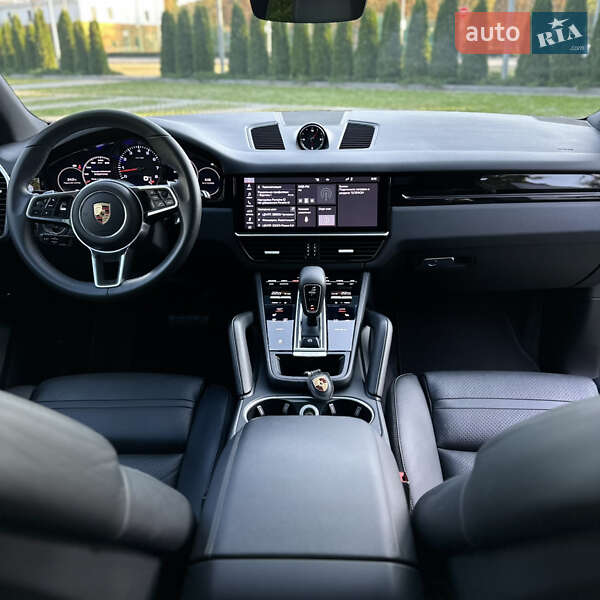 Внедорожник / Кроссовер Porsche Cayenne 2019 в Харькове