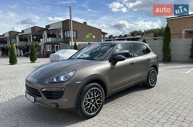 Позашляховик / Кросовер Porsche Cayenne 2011 в 