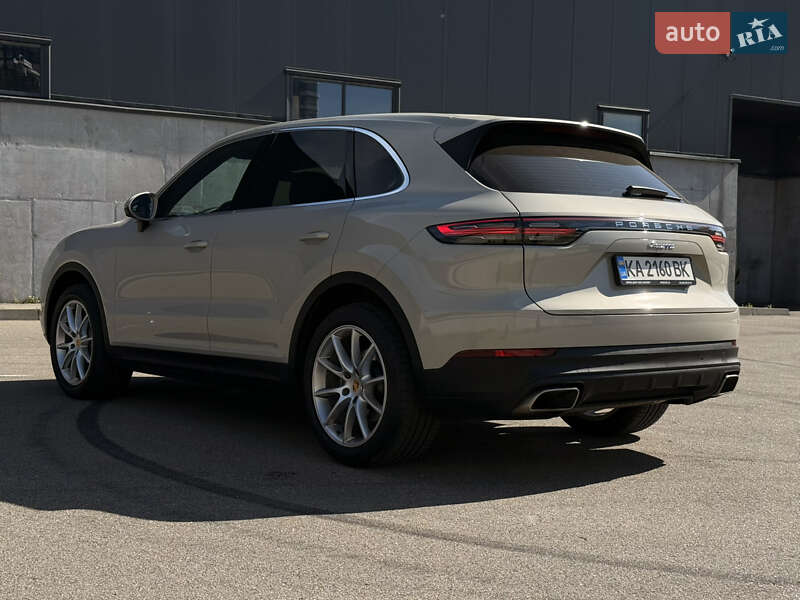 Позашляховик / Кросовер Porsche Cayenne 2020 в Києві