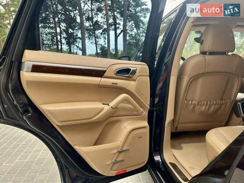 Внедорожник / Кроссовер Porsche Cayenne 2011 в Переяславе фото 15 Внедорожник / Кроссовер Porsche Cayenne 2011 в Переяславе