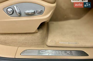 Позашляховик / Кросовер Porsche Cayenne 2011 в 