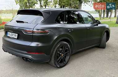 Внедорожник / Кроссовер Porsche Cayenne 2019 в 