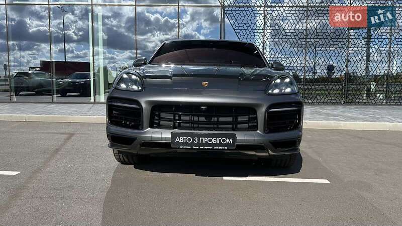 Внедорожник / Кроссовер Porsche Cayenne 2021 в Киеве