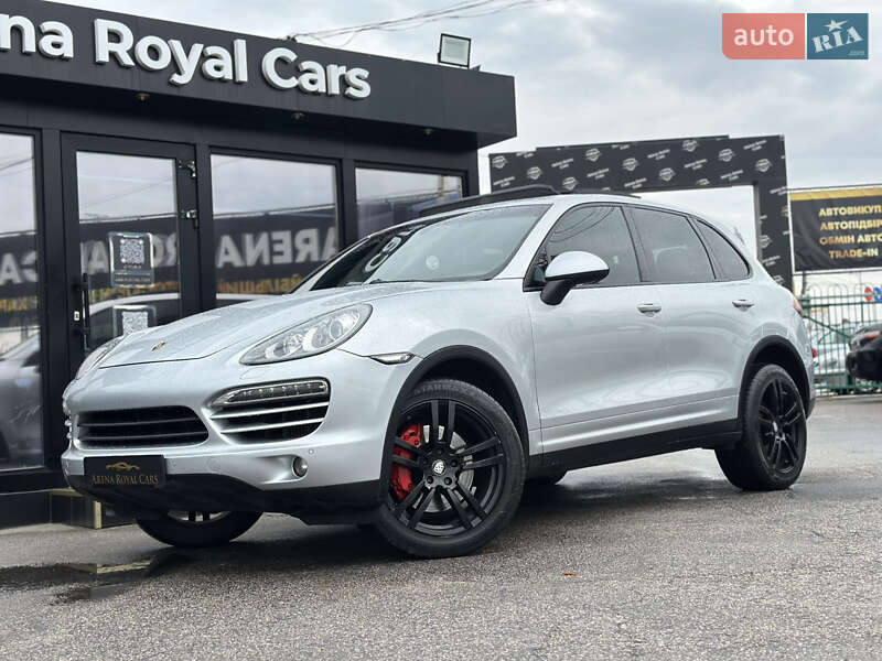Внедорожник / Кроссовер Porsche Cayenne 2013 в 