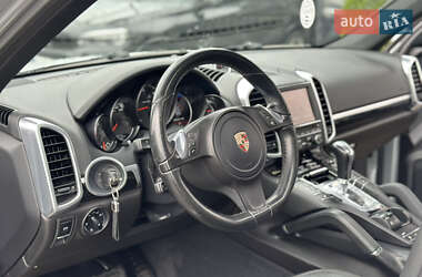 Внедорожник / Кроссовер Porsche Cayenne 2013 в 